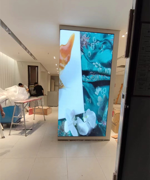 北塔商场门店转角LED显示屏